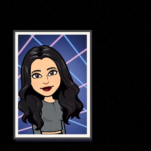 Hiii I’m Amber!! Get to know me!😊💕 - Picture 3 of 7